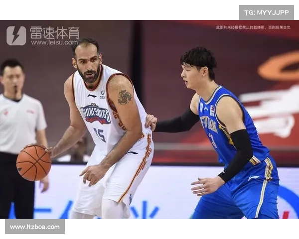 哈达迪坚持不退役展现篮球信念与精神力量继续书写传奇生涯